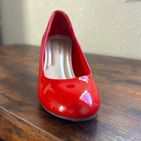 Red Comfort Plus Heels - Picture 9 of 11
